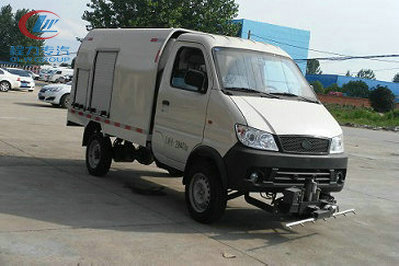 程力威牌CLW5030TYHBEV純電動(dòng)路面養(yǎng)護(hù)車