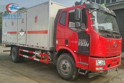 程力威CLW5180XZWC5雜項(xiàng)危險物品廂式運(yùn)輸車