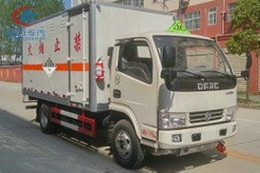 程力威CLW5046XZWE5雜項(xiàng)危險物品廂式運(yùn)輸車